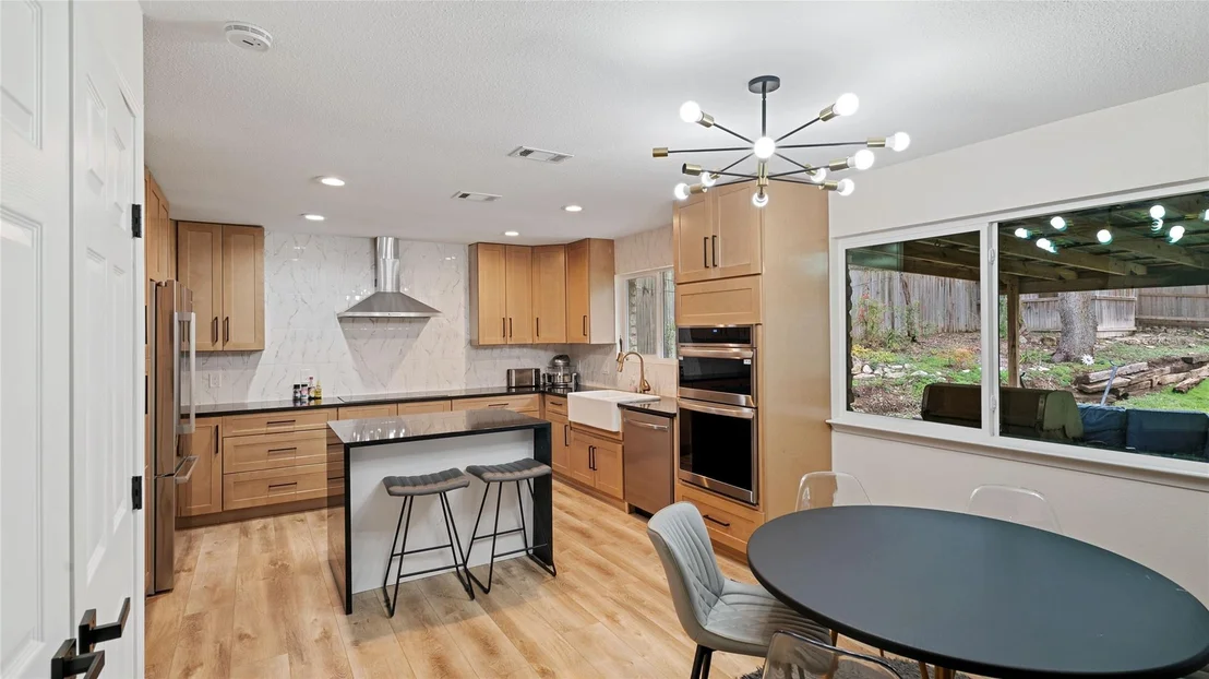 Photo of 7005 Chinook DR