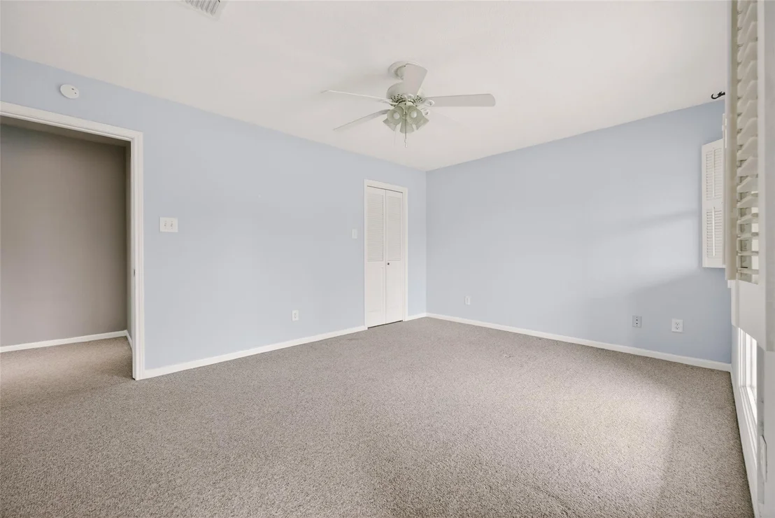 Photo of Unit D at 11121 Pinehurst DR