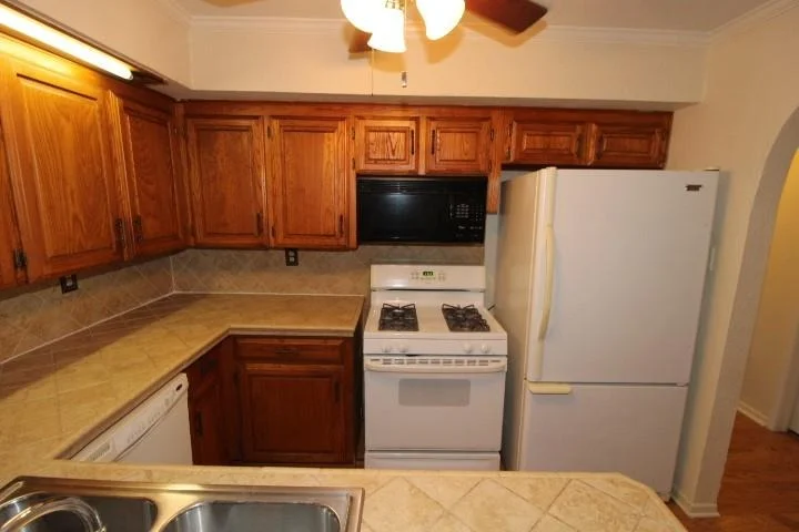 Photo of 2203 Crescent DR
