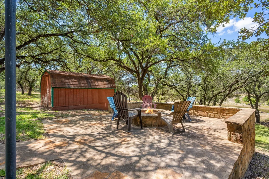 Photo of 1105 Edgewater DR