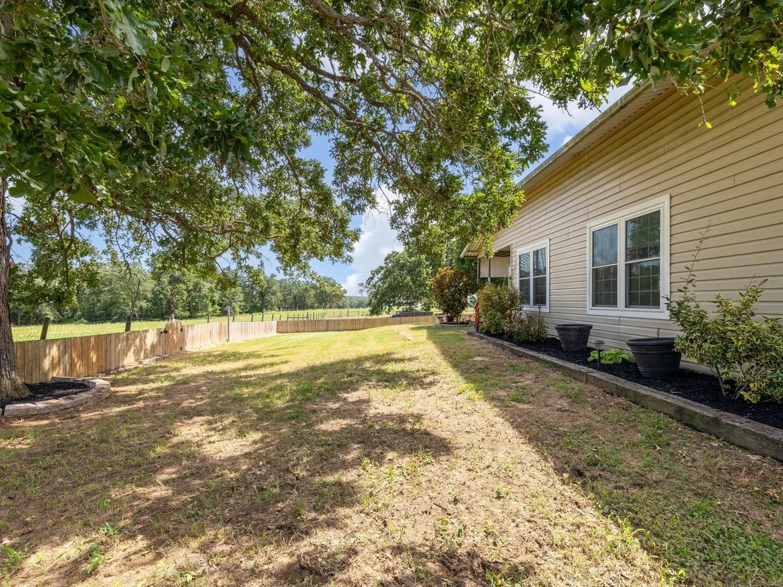 Photo of 2995 County Road 442