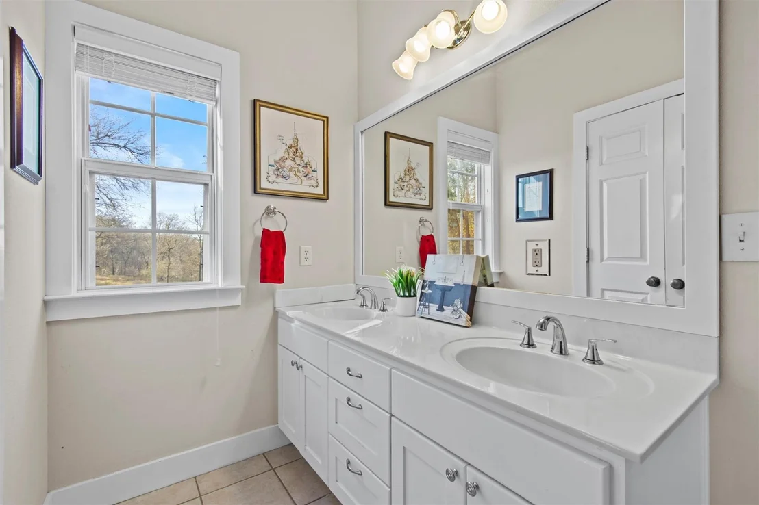 Photo of 1295 Berry LN