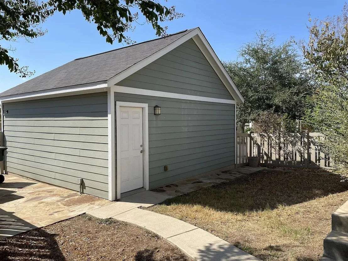 Photo of 5136 Hellman
