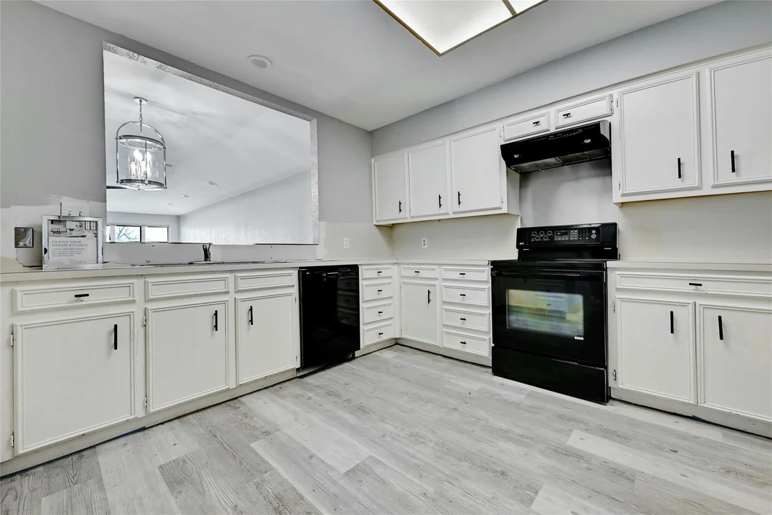 Photo of 11131 Pinehurst DR