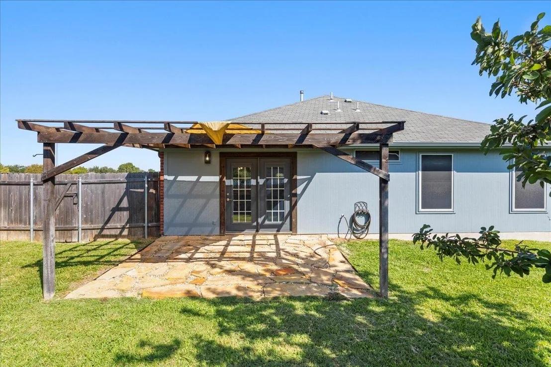 Photo of 202 Ashbury DR