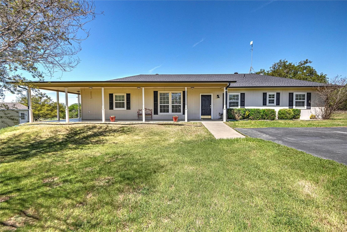 Photo of 1301 Oak Spring RD