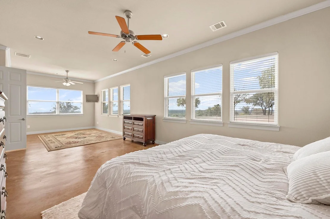 Photo of 28701 Valley RD