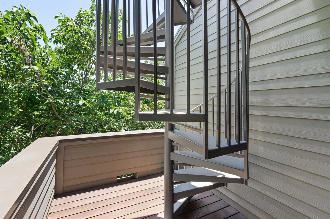 Photo of 1411 Burford PL