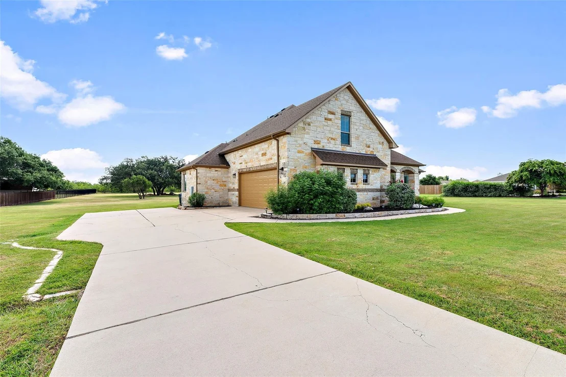 Photo of 115 Park Place DR