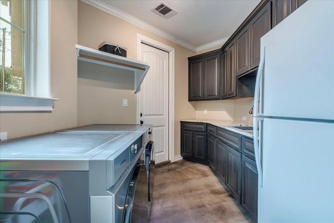 Photo of 1006 Lone Star DR
