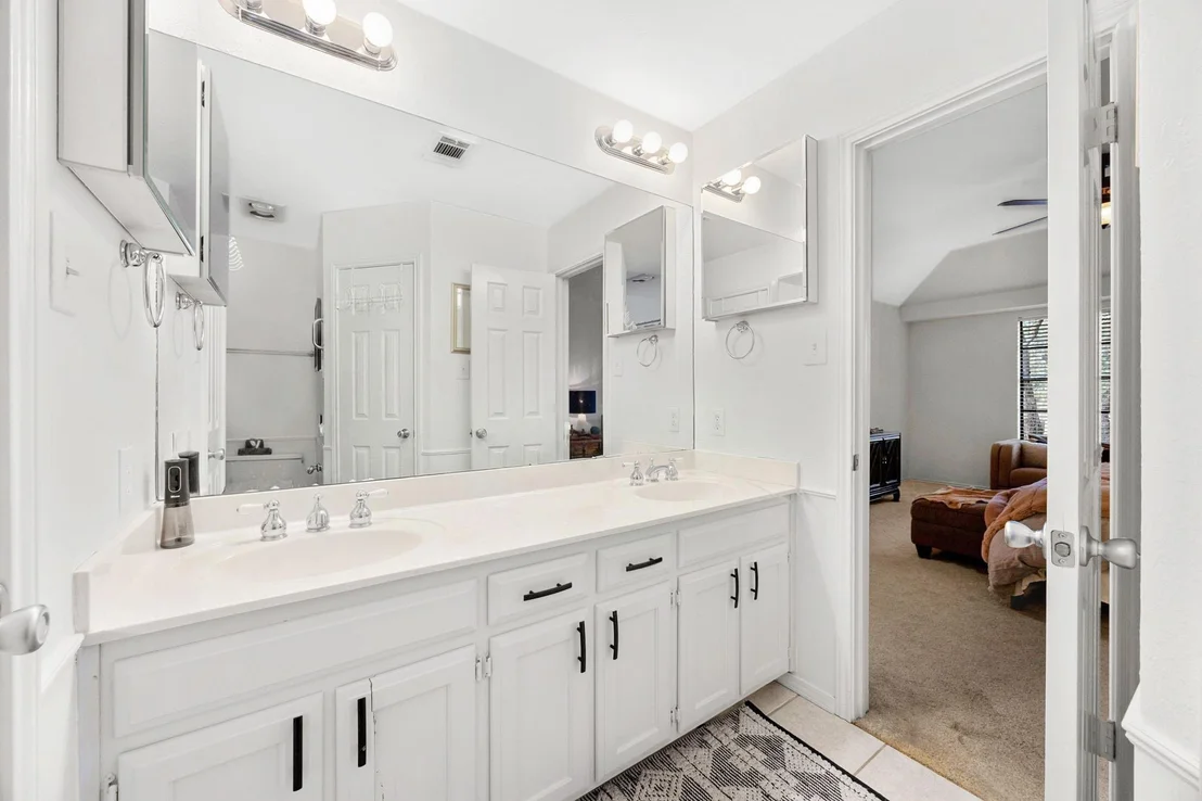 Photo of 8003 Boneta TRL