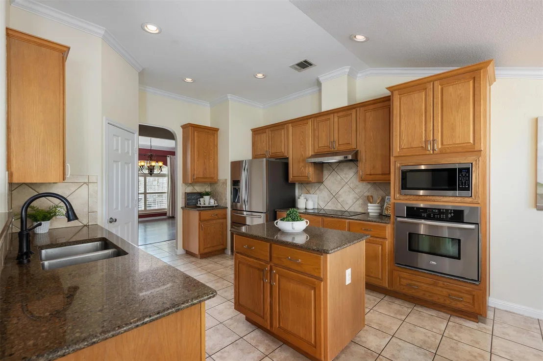Photo of 212 Bronco BLVD
