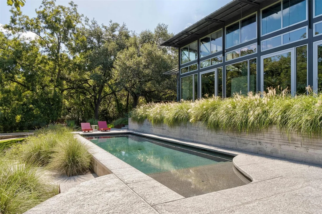 Photo of 2212 River Hills RD