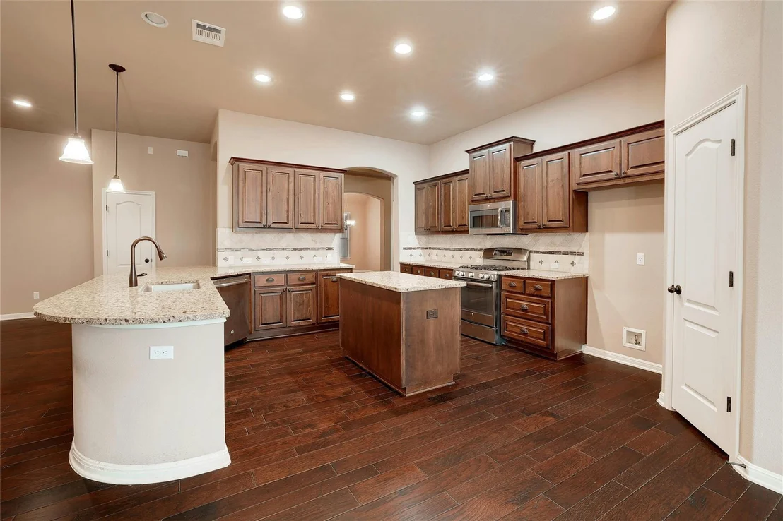 Photo of 2616 Hilltop Divide LN