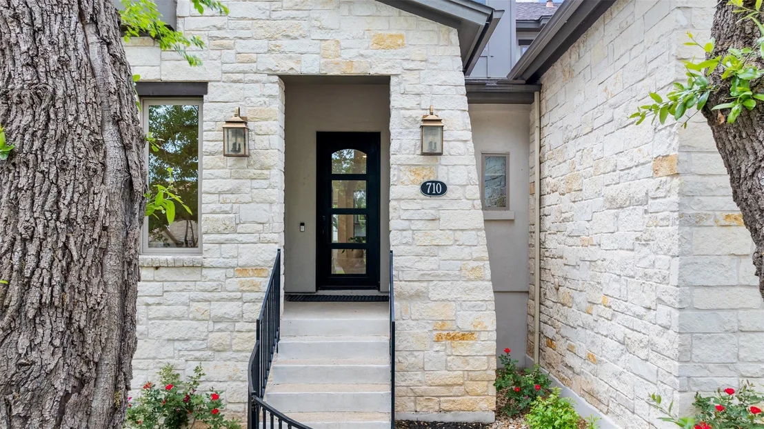 Photo of 710 Crestone Stream DR