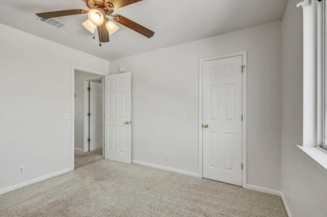 Photo of 710 Red River LN