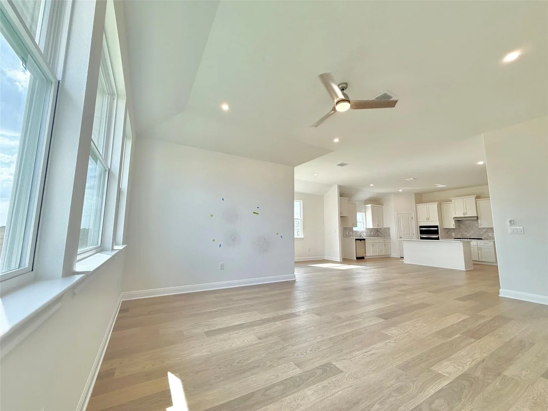 Photo of 461 Young ST