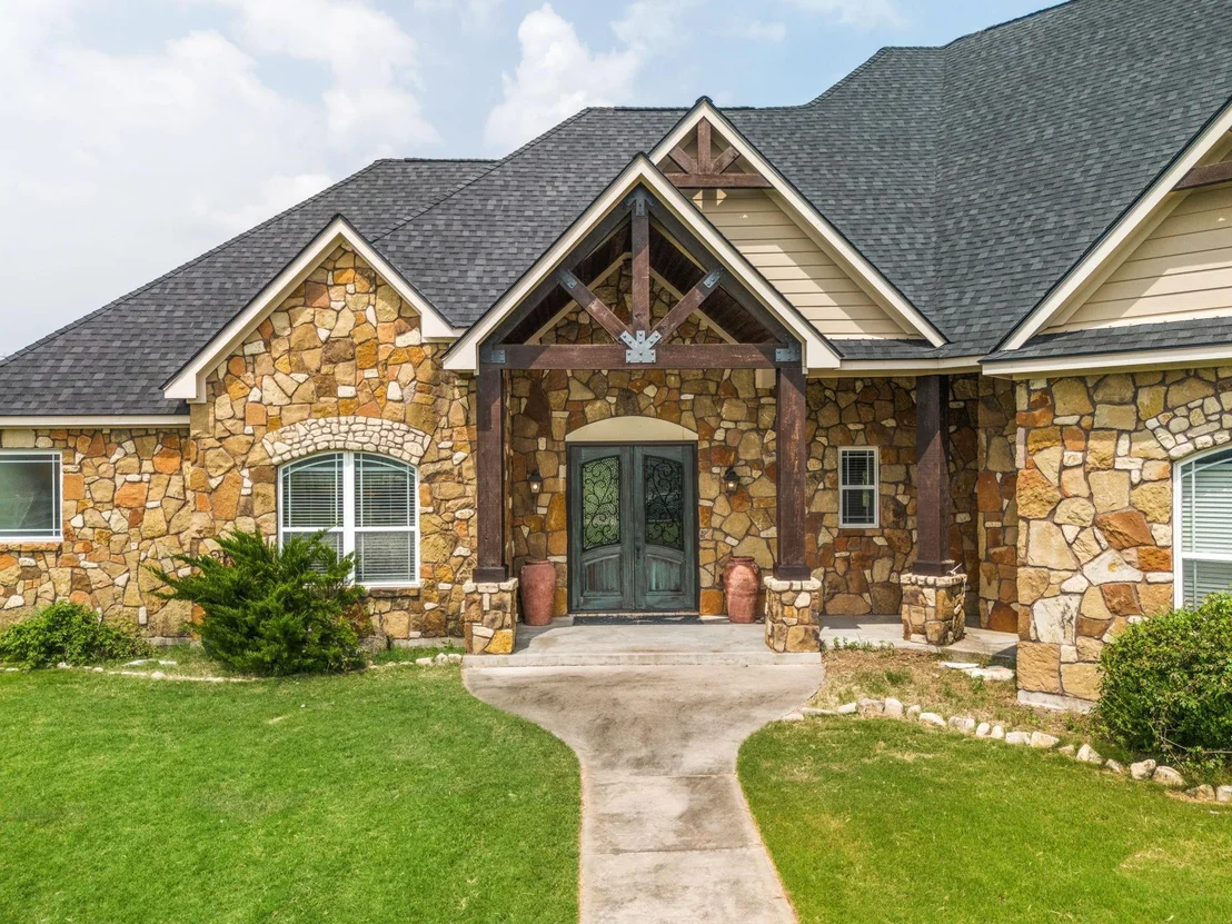 Photo of 121 Eagle Rock