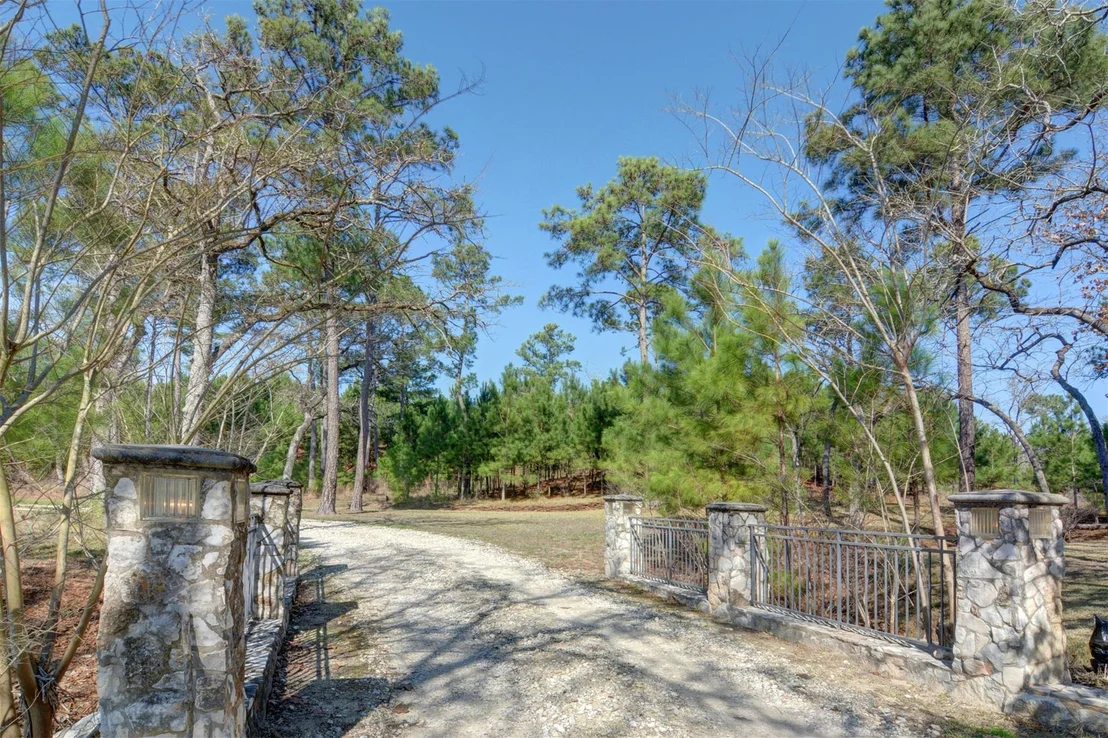 Photo of 257 Tall Forest DR