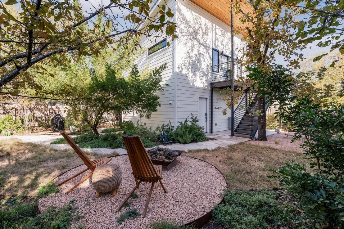 Photo of 5205 Martin Ave