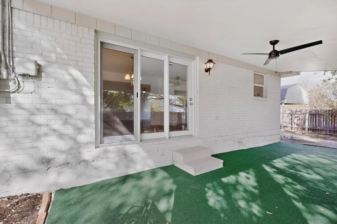 Photo of 812 George ST