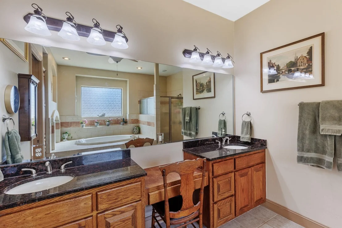 Photo of 108 Oak Bend