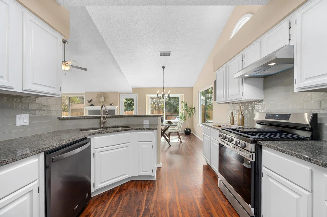 Photo of 8601 Verona TRL