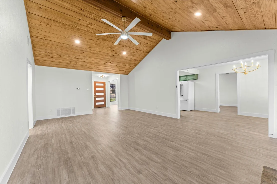 Photo of 4504 Tamarack TRL