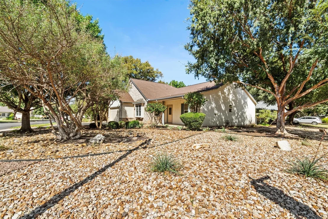 Photo of 401 Texas DR