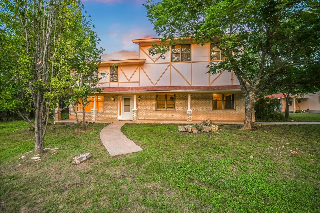 Photo of 5799 Rittenhouse Shore DR