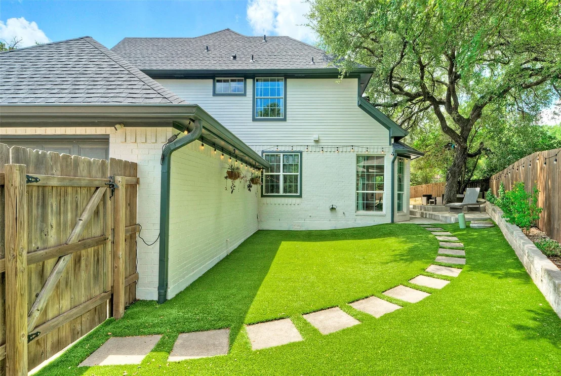 Photo of 3002 Barton Point CIR