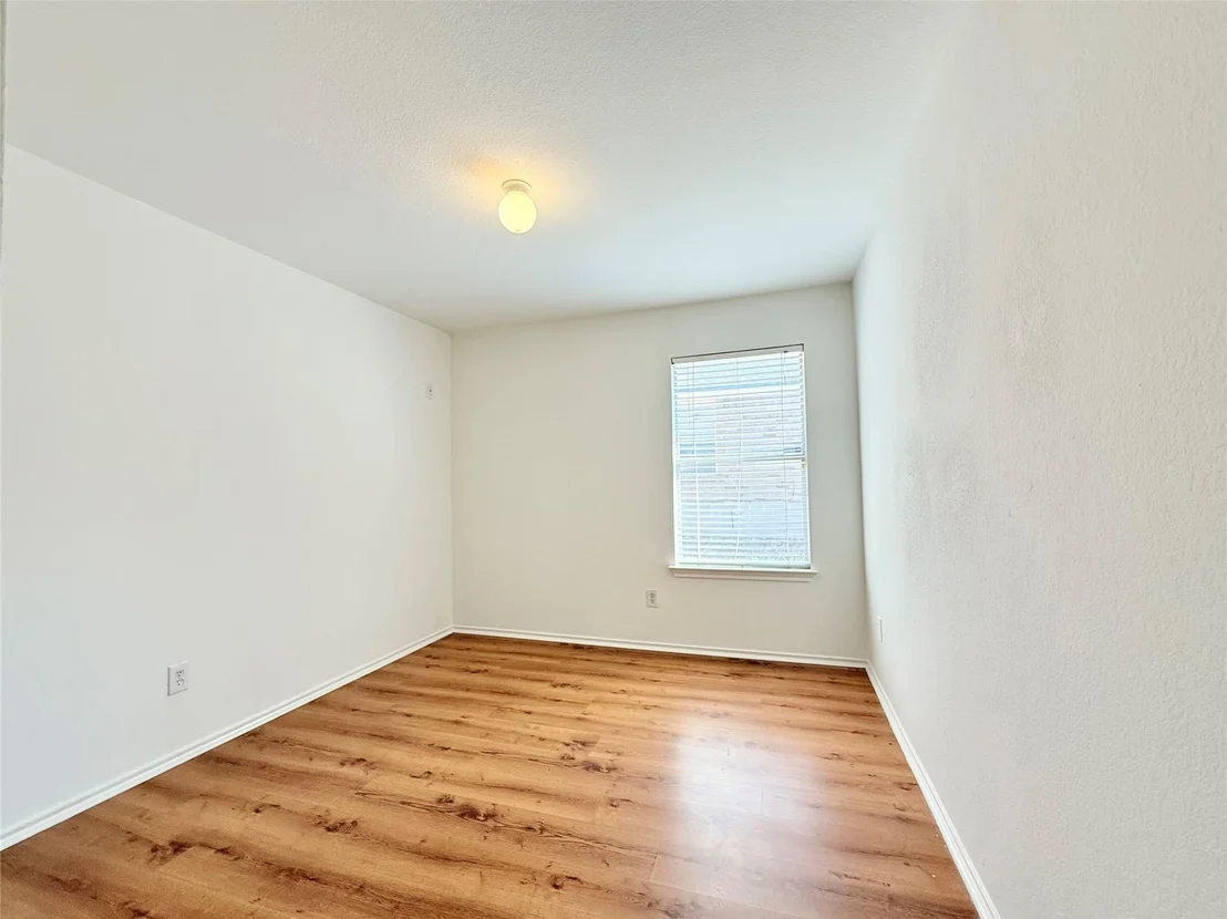 Photo of 105 Carol Ave