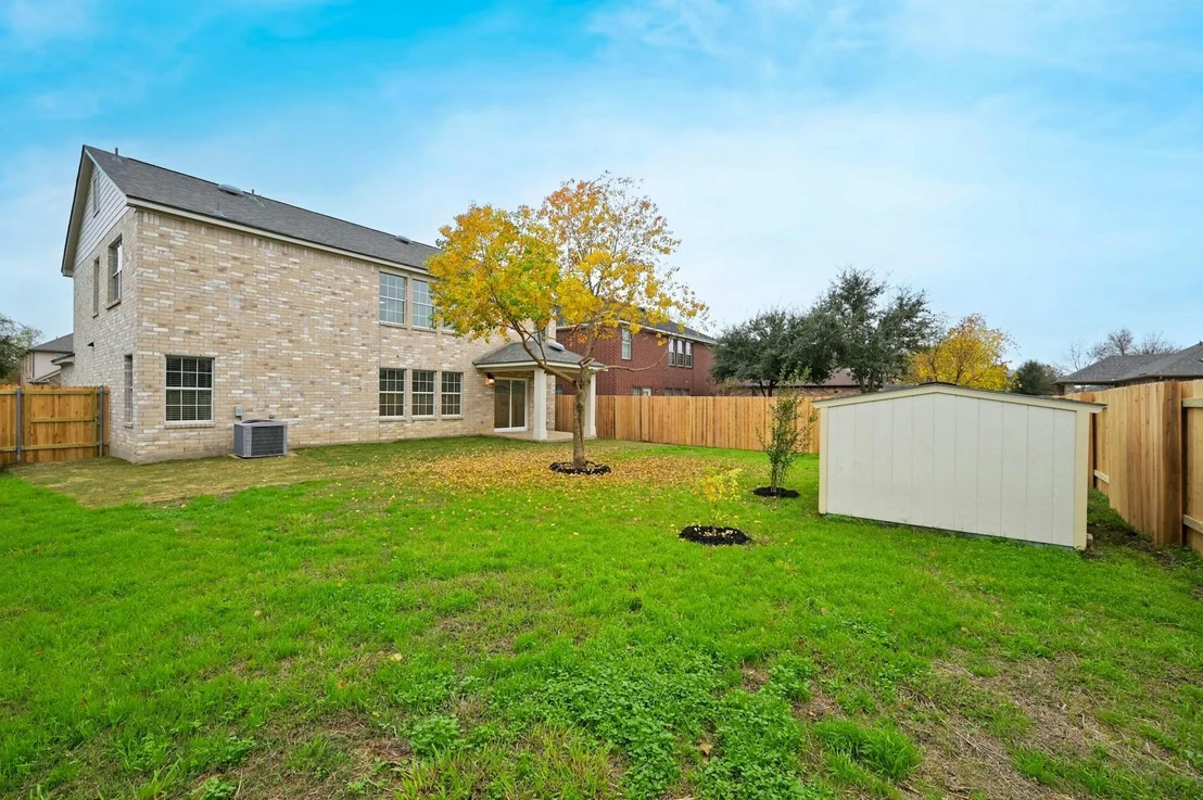Photo of 912 Yellowstone DR