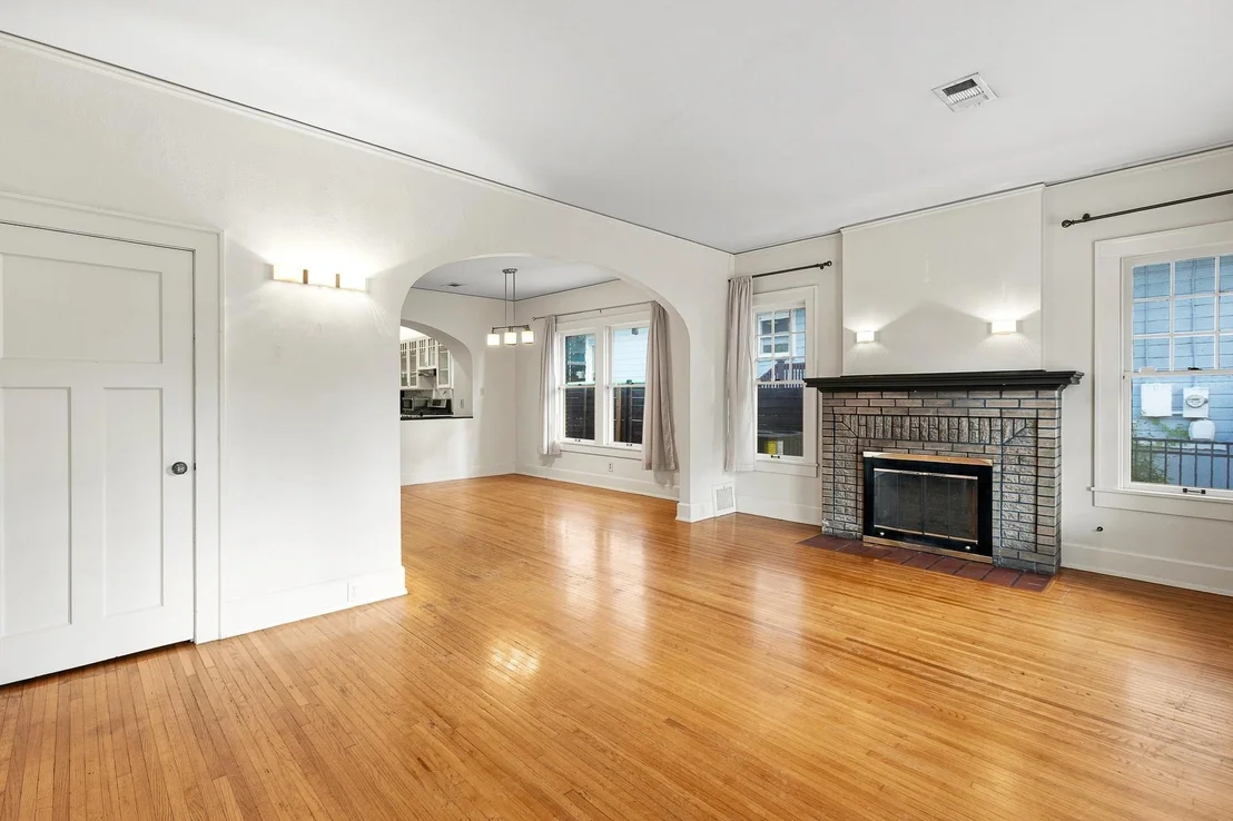 Photo of 3200 Harris Park Ave