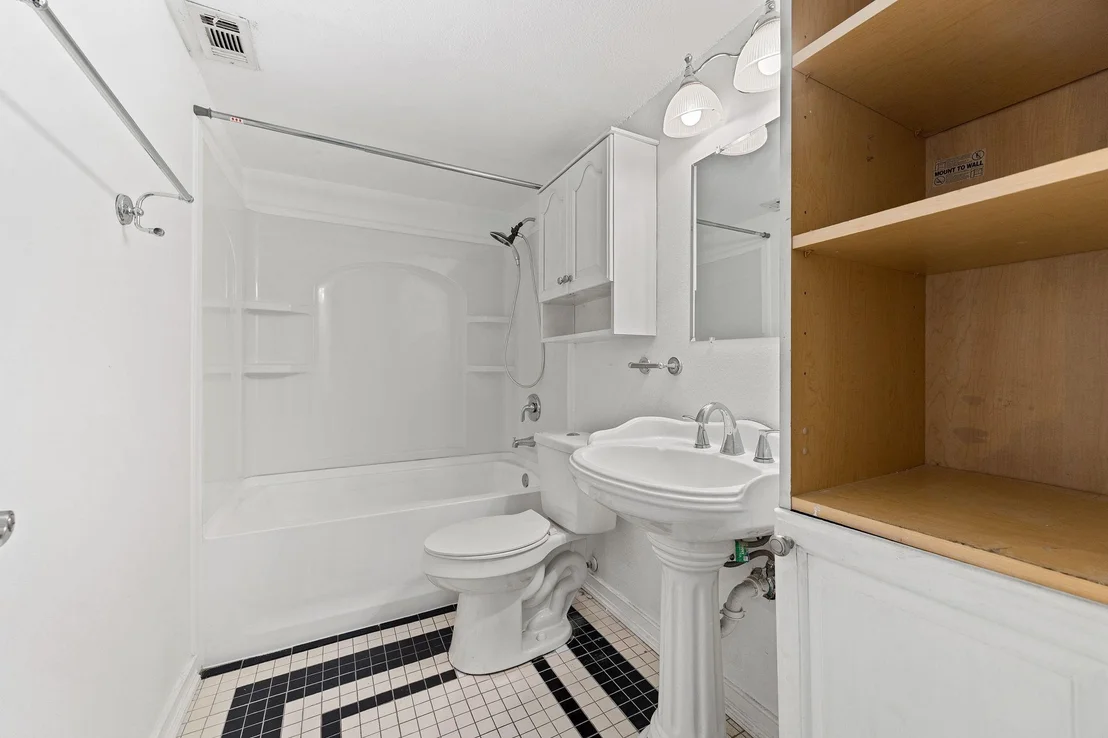 Photo of Unit 235 at 4159 Steck Ave