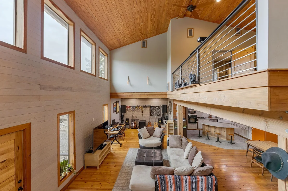 Photo of 10104 Vassar RD