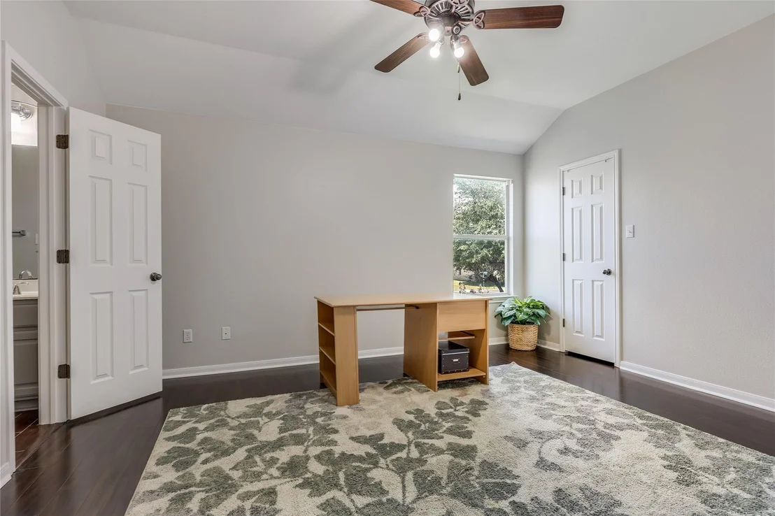 Photo of 916 Abbeyglen Castle DR