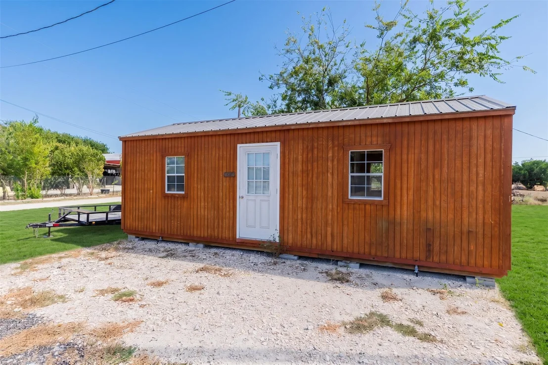 Photo of 770 Green Acres