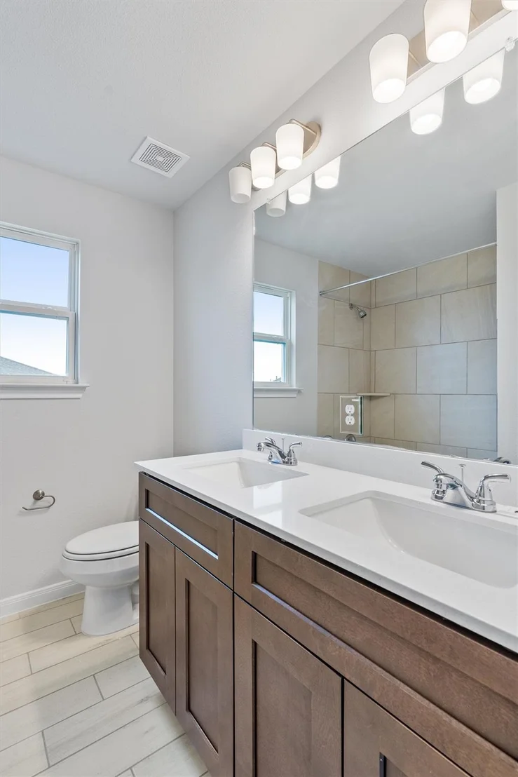 Photo of 300 Stellar Wind DR