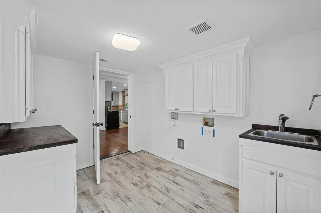 Photo of 5006 Westfield DR
