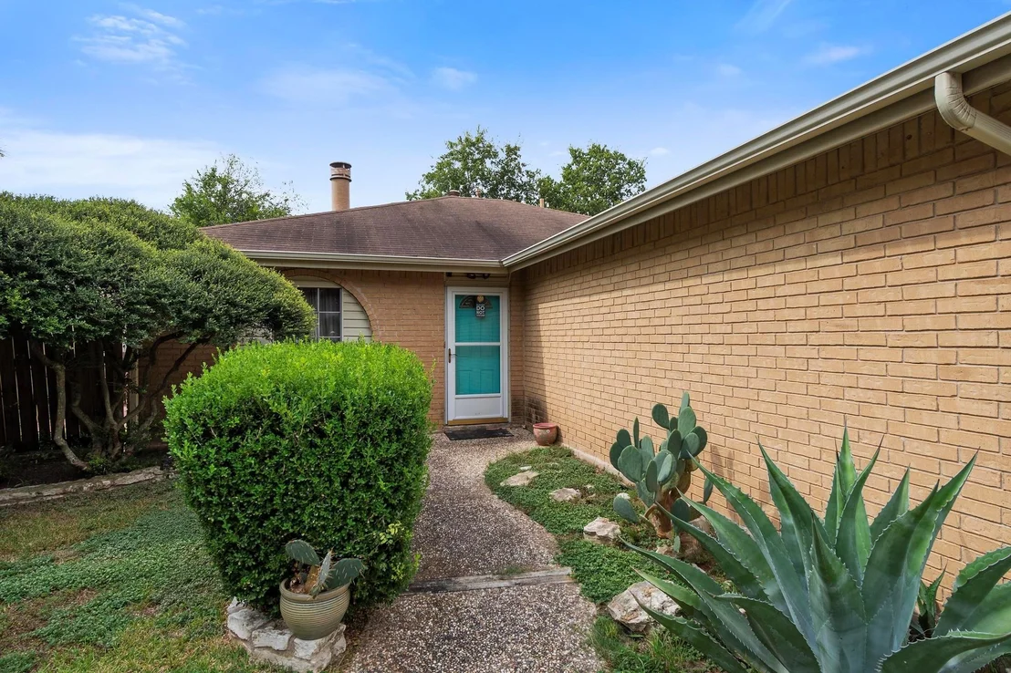 Photo of 1107 Kenyon DR