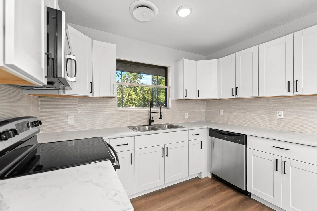 Photo of 1411 Violet Ave