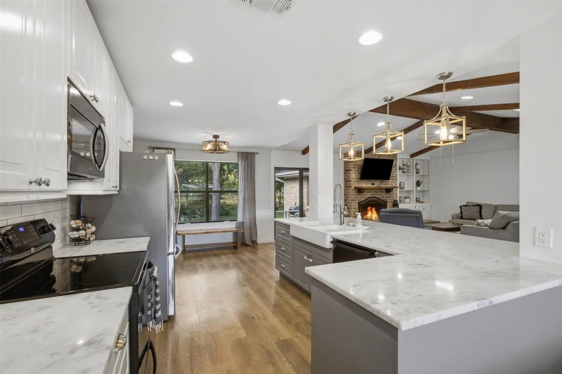 Photo of 4102 Sequoia TRL W