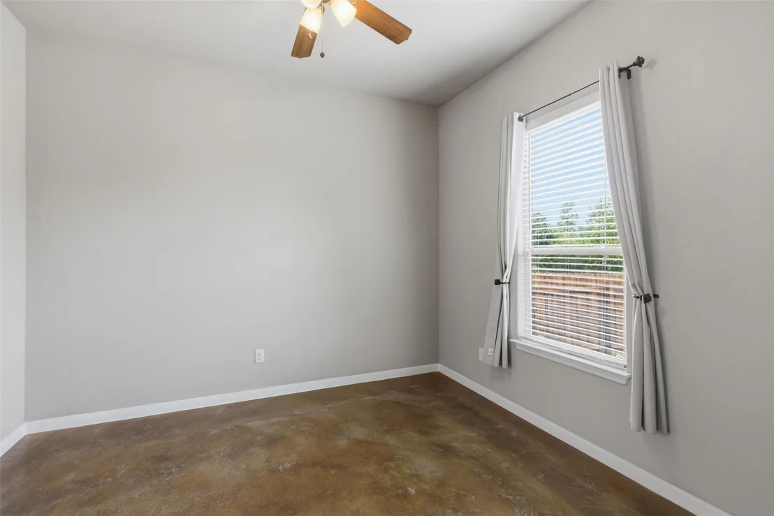 Photo of 182 Waipahoehoe DR