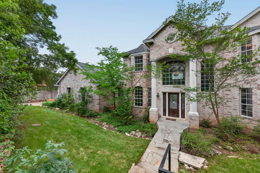 Photo of 804 N Weston LN