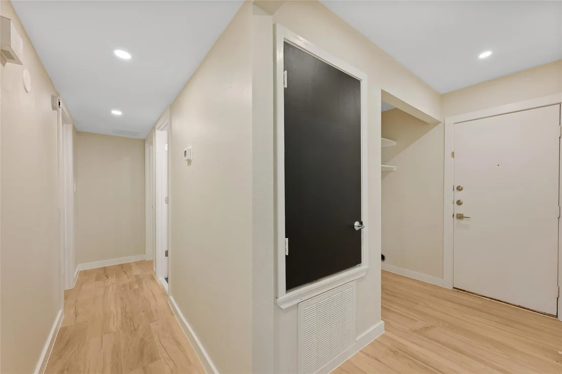 Photo of 212 Cool Water DR