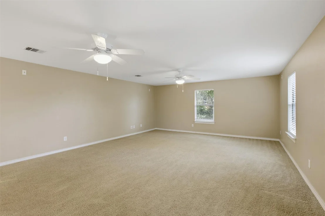 Photo of 118 Breakaway RD