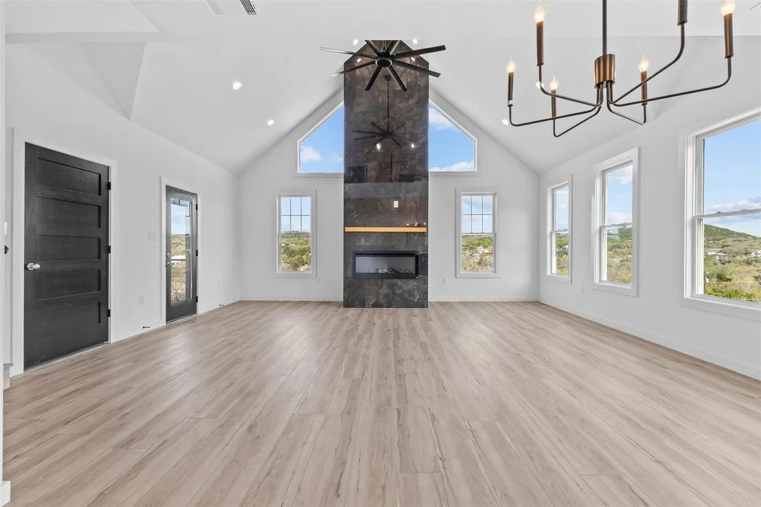 Photo of 11005 Beach RD