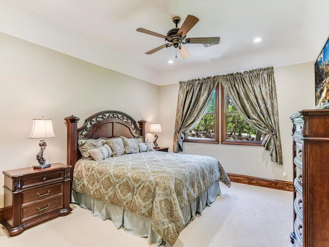 Photo of 6000 Lantern View DR