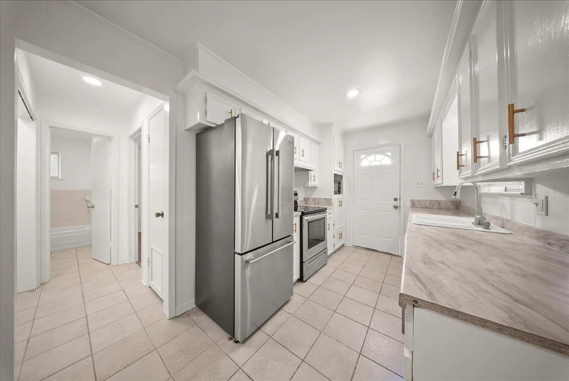 Photo of 421 Forrest LN